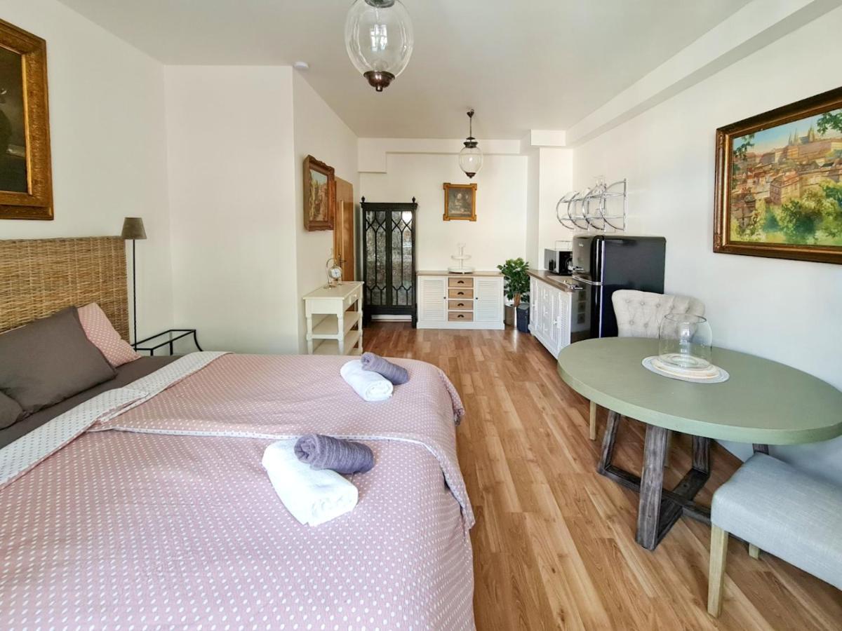 Apartman Praha Brevnov Luaran gambar