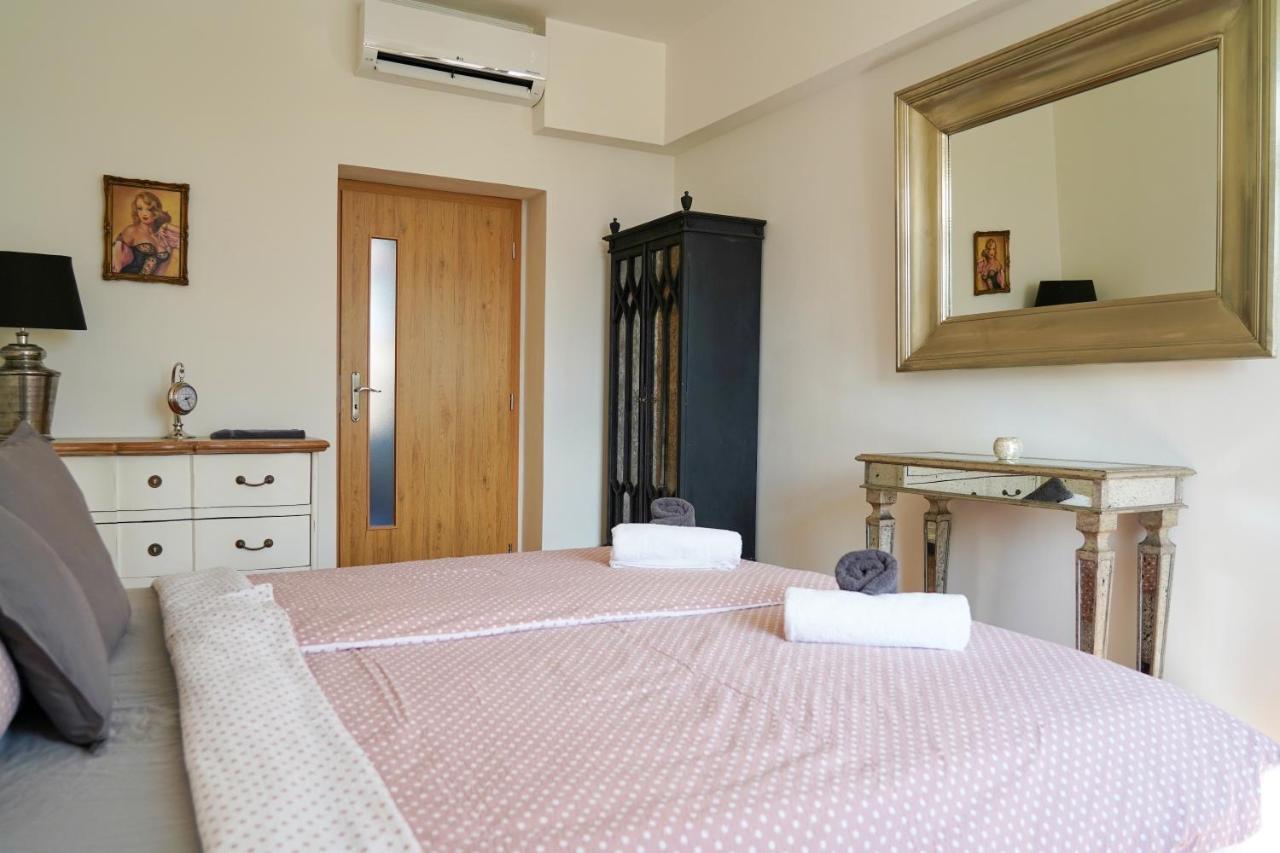 Apartman Praha Brevnov Luaran gambar