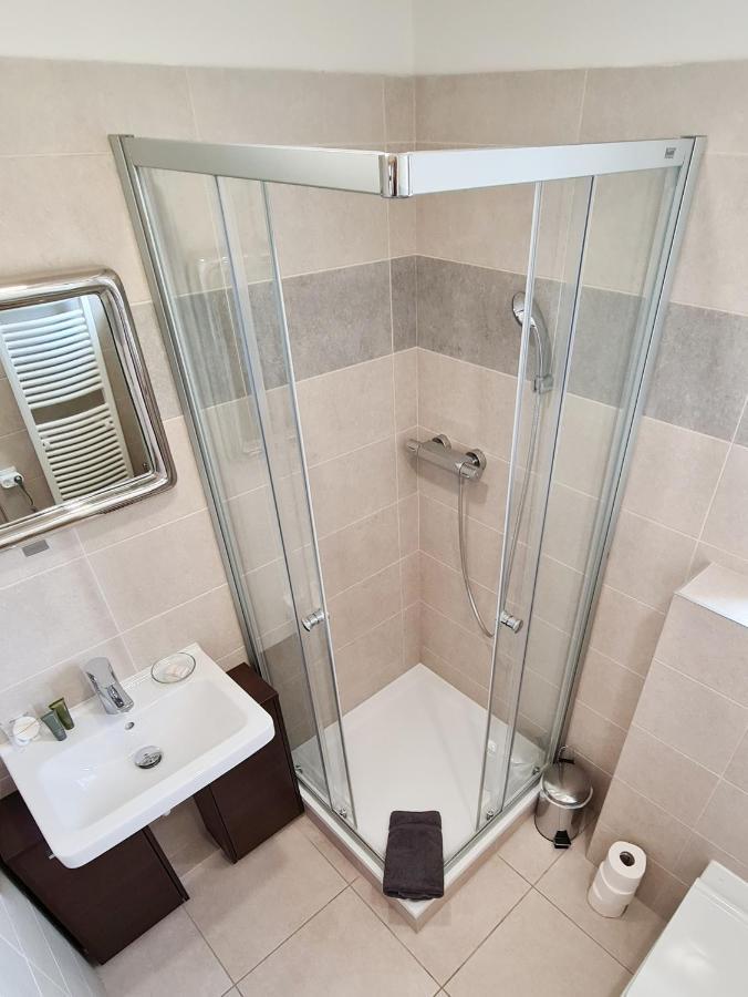 Apartman Praha Brevnov Luaran gambar