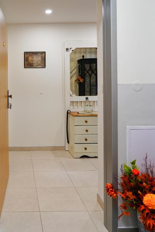 Apartman Praha Brevnov Luaran gambar