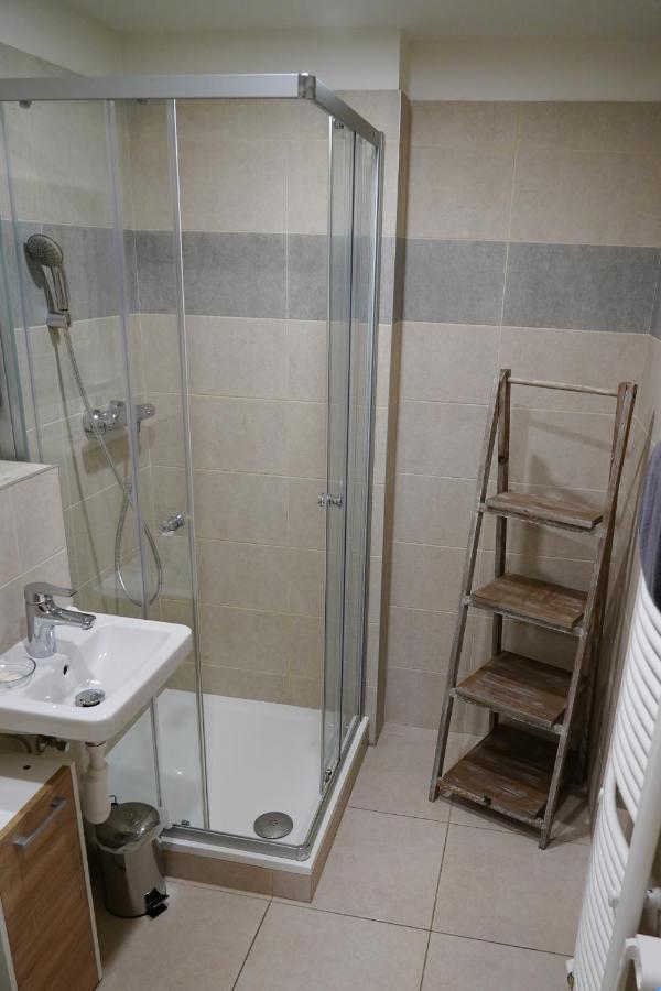 Apartman Praha Brevnov Luaran gambar
